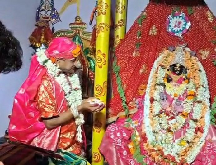 ୩୯ବର୍ଷରେ ଜୁନିଦାର ଝାମୁଯାତ୍ରା , ନିଆଁରେ ନାଚିଲେ ଶାରଳା ଦାସ,