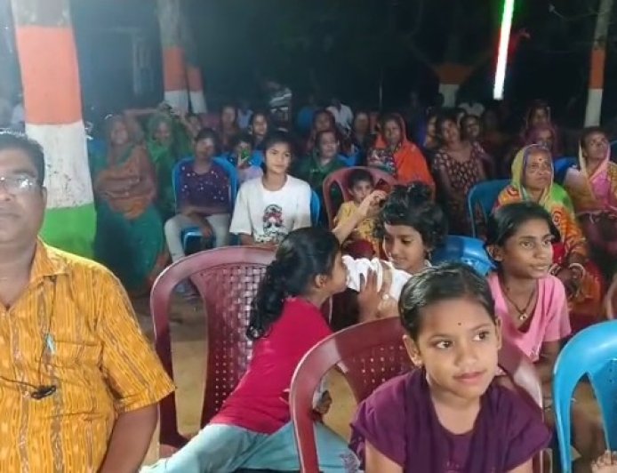 ଆମ ଗାଁ ଆମ ପରିଚୟ ମାଧ୍ୟମରେ ଏକ ନିଆରା କାର୍ଯ୍ୟକ୍ରମ |