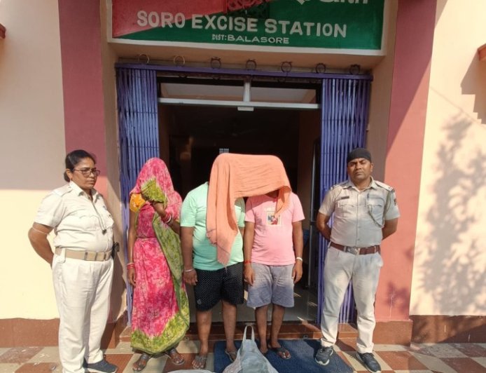 ଦେଶୀ ରନ୍ଧା ମଦ ଜବତ, ୦୩ ଗିରଫ ।*
