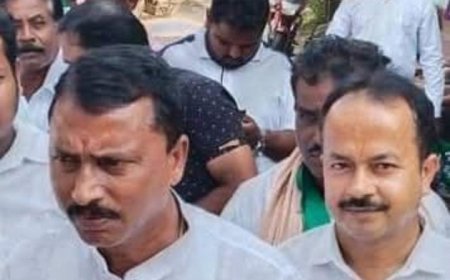 ବିଜେଡି ନେତାଙ୍କ କଳା କାରନାମା: ଚାକିରି ନାଁରେ ଚାଲିଥିବା ‘ଟଙ୍କାର ଖେଳ’!