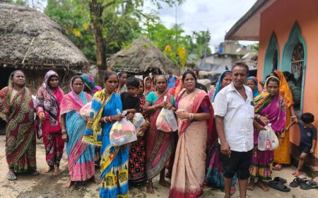 ବିଞ୍ଝାରପୁର ନିର୍ବାଚନ ମଣ୍ଡଳୀର କଂଗ୍ରେସ ନେତ୍ରୀ ଶ୍ରୀମତୀ କନକ ଲତା ମଲ୍ଲିକ ବନ୍ୟା ବିପର୍ନ ଙ୍କୁ ସହୟତା  ହାତ ବଢ଼ାଇ ଛନ୍ତି,,