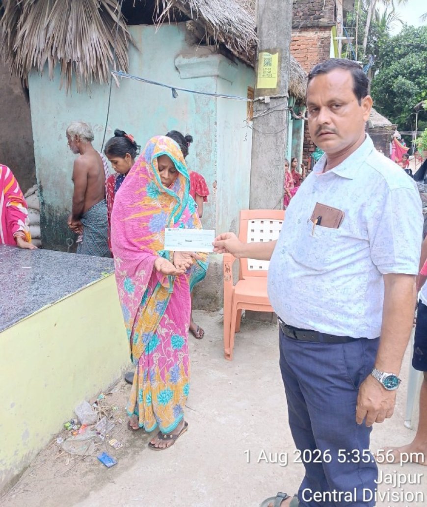 ଜିଲ୍ଲା ପ୍ରଶାସନ ପକ୍ଷରୁ କୁମ୍ଭୀର ଆକ୍ରମଣ ଓ  ​ବନ୍ୟା ଯୋଗୁ ମୃତ୍ୟୁବରଣ କରିଥିବା ପରିବାରକୁ ଜିଲ୍ଲା ରେଡକ୍ରସ ଫଣ୍ଡରୁ ଆର୍ଥିକ ସହାୟତା ପ୍ରଦାନ,,