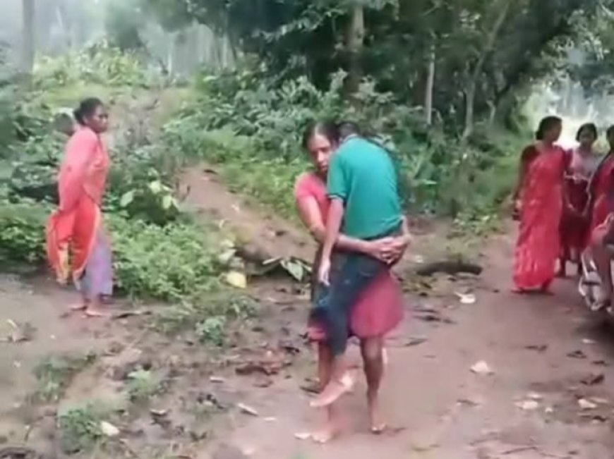 ହୃଦୟ ବିଦାରକ ଘଟଣା।ପୁଅର ଶବକୁ କାନ୍ଧରେ ବୋହିଲା ମାଆ।
